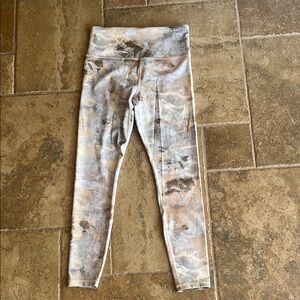 NEW Women’s Athleta Elation Gilded Tight- Gorgeous Print & Colorway.